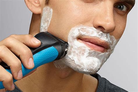 Do You Use Shave Gel with Electric Shaver? And Why Do Cats Always Land on Their Feet?